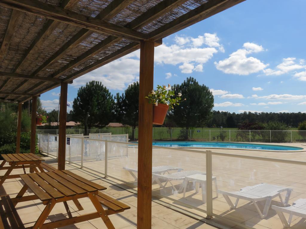 Residence Goelia Les Demeures Du Lac Кастельжалу Екстер'єр фото
